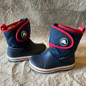 Toddler Crocs Boots Size 6C
